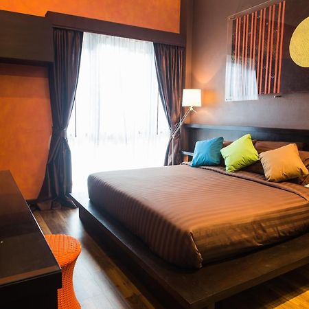 Third Rock Hostel Μπανγκόκ Εξωτερικό φωτογραφία