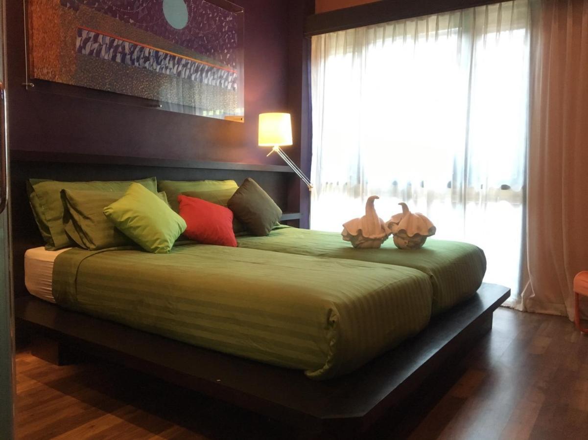 Third Rock Hostel Μπανγκόκ Εξωτερικό φωτογραφία