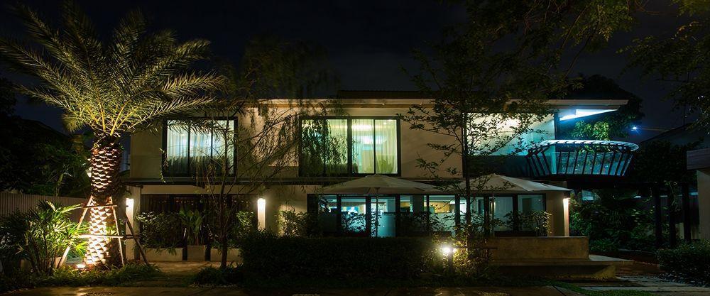 Third Rock Hostel Μπανγκόκ Εξωτερικό φωτογραφία