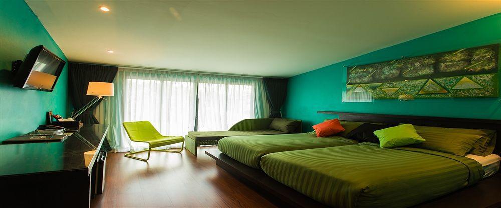 Third Rock Hostel Μπανγκόκ Εξωτερικό φωτογραφία
