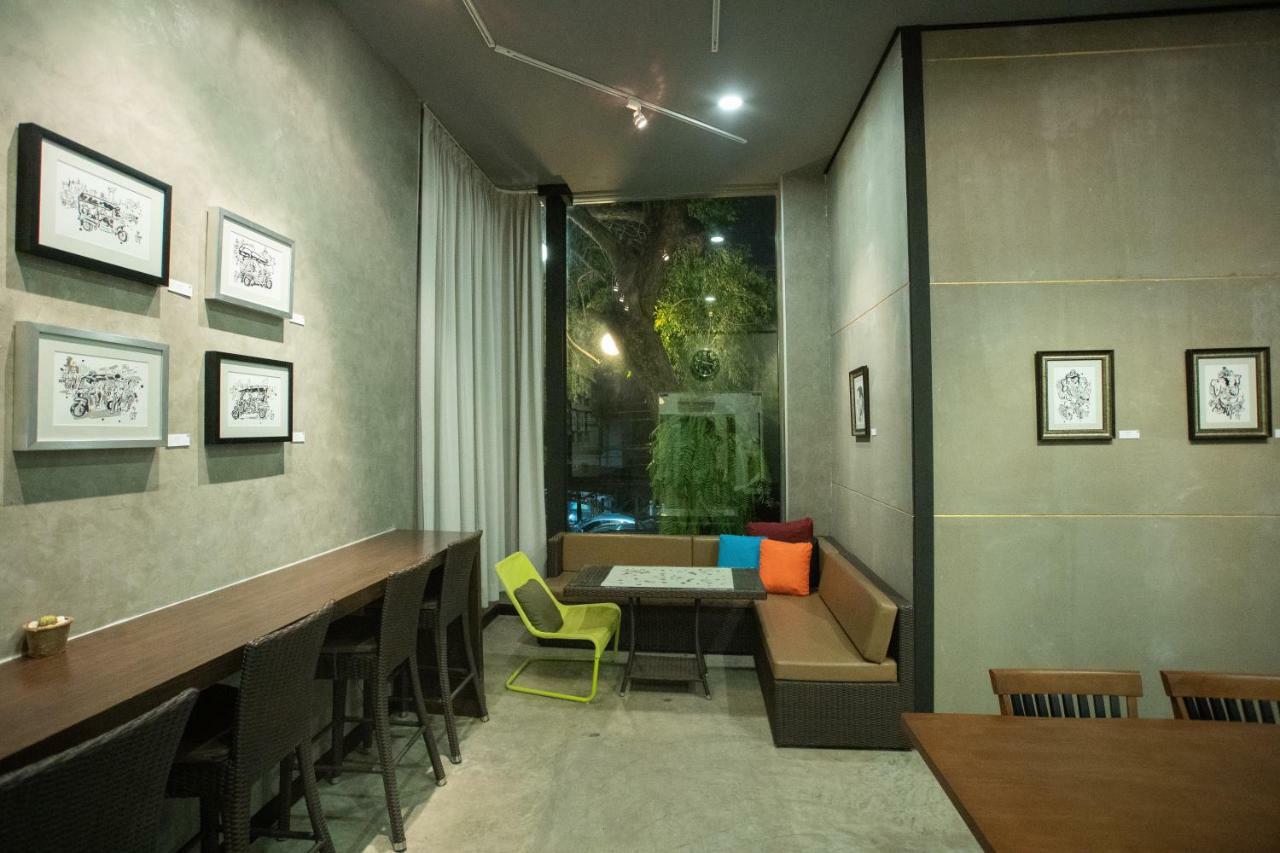 Third Rock Hostel Μπανγκόκ Εξωτερικό φωτογραφία